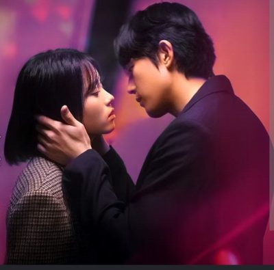 Capa da minisserie O Romance Secreto da Casamenteira